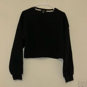 Cropped Black Forever 21 Sweatshirt Medium